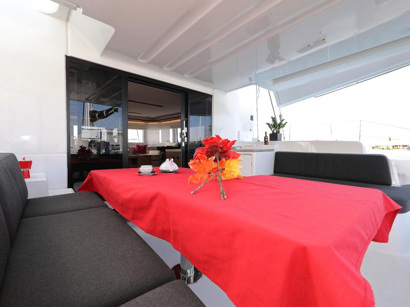 Book yachts online - catamaran - Lagoon 50 - 50 CENT Air Condition Generator Watermaker - rent