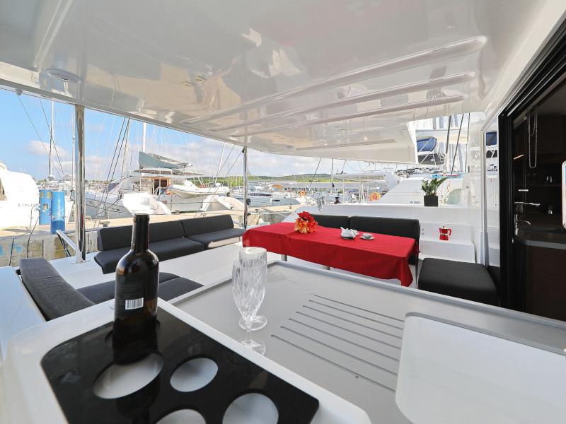 Book yachts online - catamaran - Lagoon 50 - 50 CENT Air Condition Generator Watermaker - rent