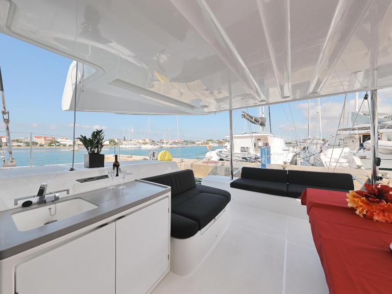 Book yachts online - catamaran - Lagoon 50 - 50 CENT Air Condition Generator Watermaker - rent