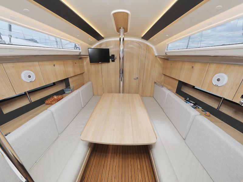 Book yachts online - sailboat - Cobra 38 - TEUTA  - rent