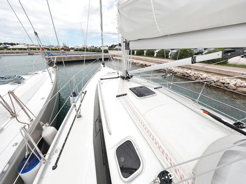 Book yachts online - sailboat - Cobra 38 - TEUTA  - rent