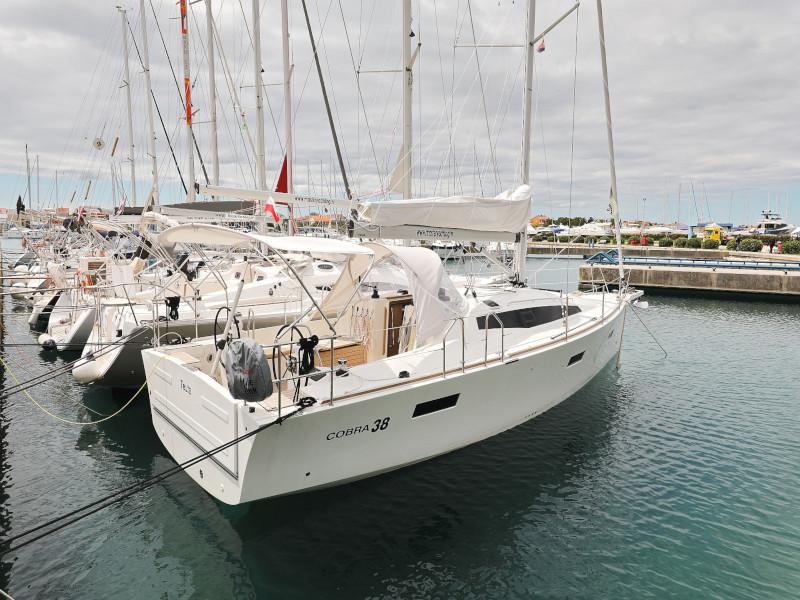Book yachts online - sailboat - Cobra 38 - TEUTA  - rent