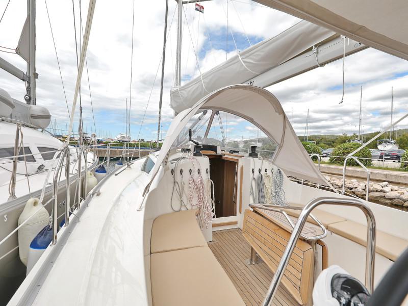Book yachts online - sailboat - Cobra 38 - TEUTA  - rent