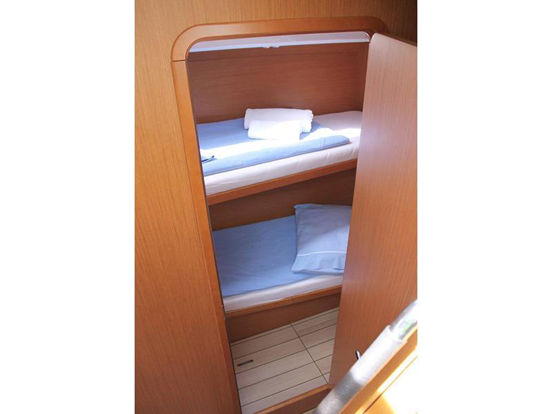 Book yachts online - sailboat - Jeanneau 53 - Zeus - rent