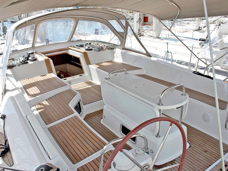 Book yachts online - sailboat - Jeanneau 53 - Zeus - rent