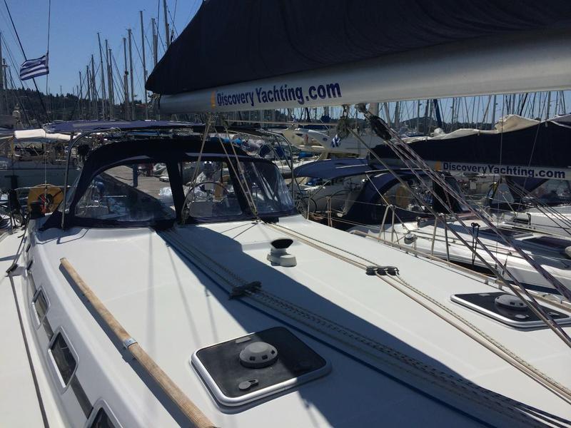 Book yachts online - sailboat - Cyclades 50.5 - MANNA+BowThruster - rent