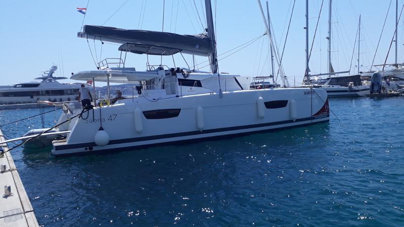 Book yachts online - catamaran - Saona - DESAFINADO - AC and generator - rent