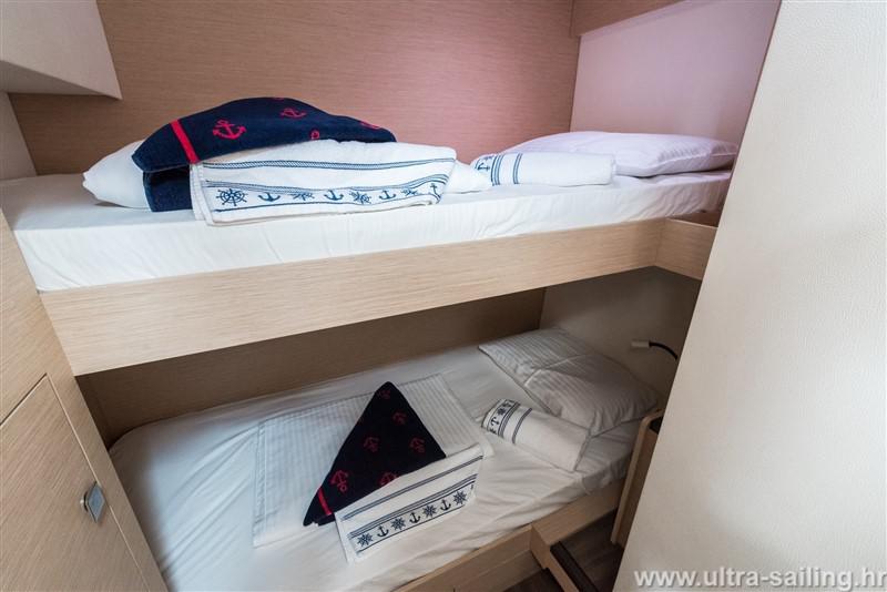 Book yachts online - catamaran - Saona - DESAFINADO - AC and generator - rent