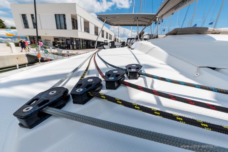 Book yachts online - catamaran - Saona - DESAFINADO - AC and generator - rent