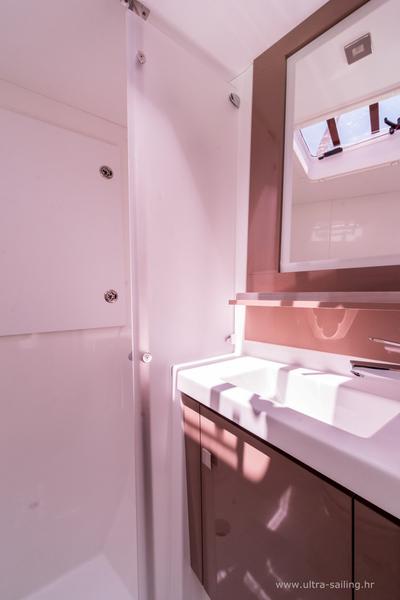 Book yachts online - catamaran - Saona - DESAFINADO - AC and generator - rent