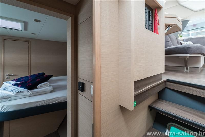 Book yachts online - catamaran - Saona - DESAFINADO - AC and generator - rent