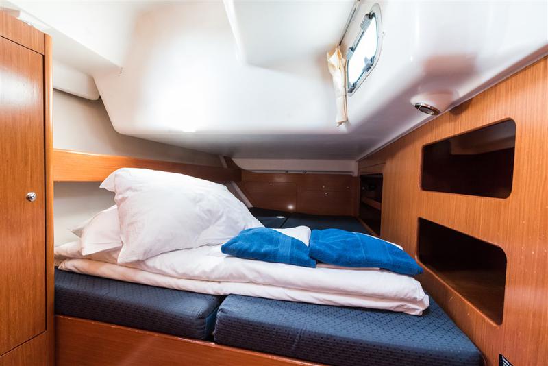 Book yachts online - sailboat - Cyclades 50.5 - LEA - rent