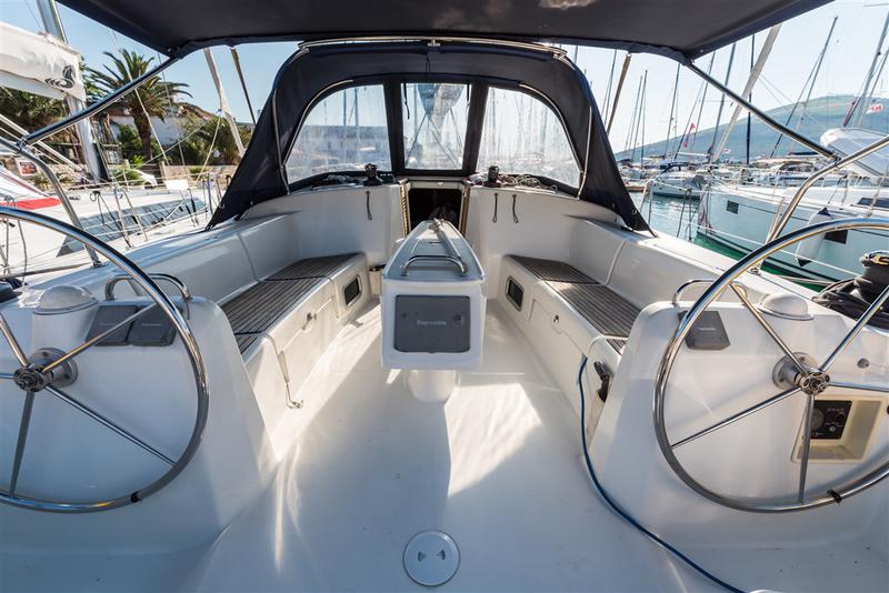 Book yachts online - sailboat - Cyclades 50.5 - LEA - rent