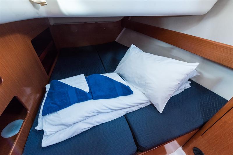 Book yachts online - sailboat - Cyclades 50.5 - LEA - rent