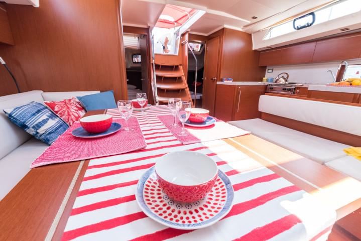 Book yachts online - sailboat - Oceanis 51.1 - ANNETTE -  AC and generator - rent