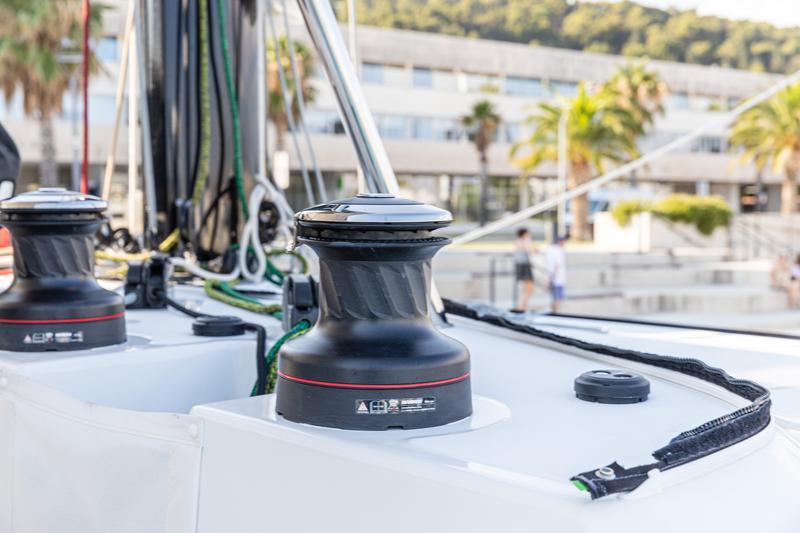 Book yachts online - catamaran - Lagoon 50 LUX (2020) equipped with airconditioning (saloon + cabins), generator, watermaker, ice maker, dishwasher, washer/dryer, JOBE infinity sea scooter, 2 SUP, snorkel sets, water-ski, kneeboard - PRINCESS KISS - rent