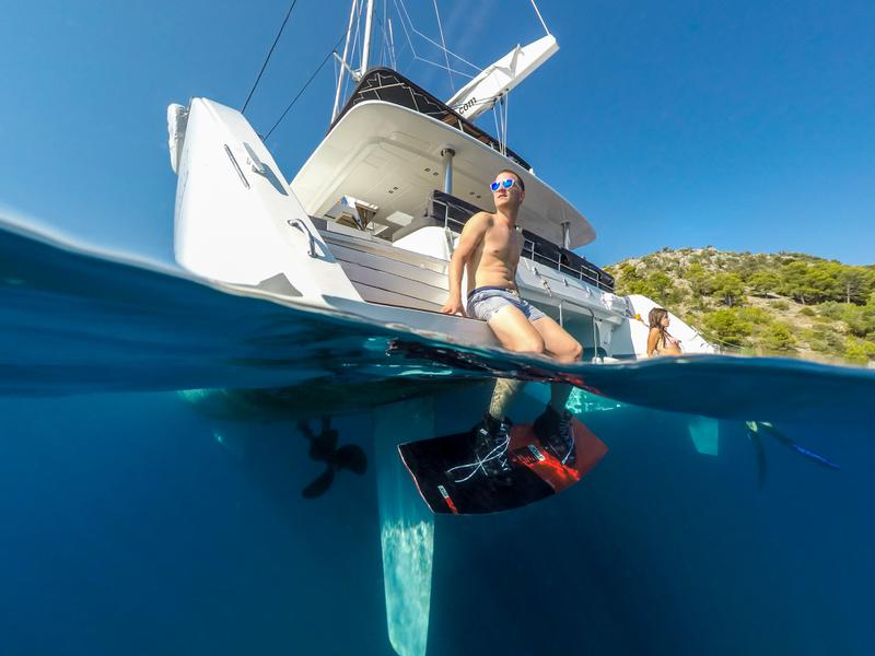 Book yachts online - catamaran - Lagoon 560 S2 (2016) equipped with generator, AC (saloon+cabins), water maker, ice maker, microwave oven, dishwasher, underwater lights, 2 X S.U.P. , water ski &amp; tube, 8 snorkel. sets - PURA VIDA - rent