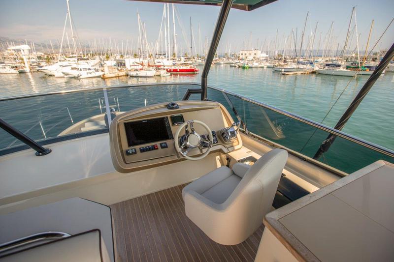 Book yachts online - motorboat - Monte Carlo 6 (2019) - ALVONA - rent