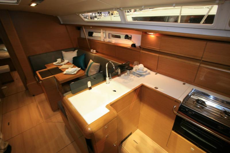Book yachts online - sailboat - JEANNEAU SO 439 - M9     6a PM-1-60-11 - rent