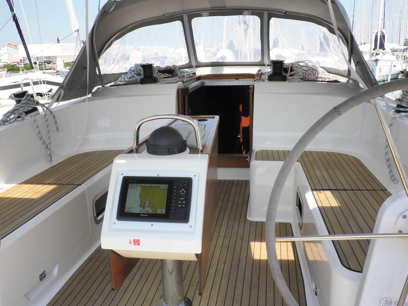 Book yachts online - sailboat - Bavaria Cruiser 46 - VERA 3 - rent