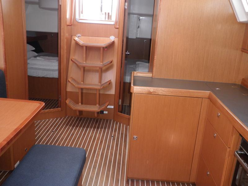 Book yachts online - sailboat - Bavaria Cruiser 46 - VERA 3 - rent