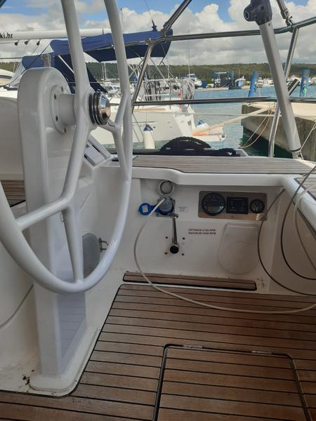 Book yachts online - sailboat - Bavaria Cruiser 46 - PENELOPE - rent