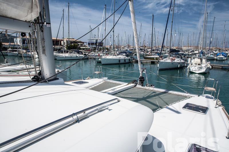Book yachts online - catamaran - Lagoon 400 S2. - Vicky - rent