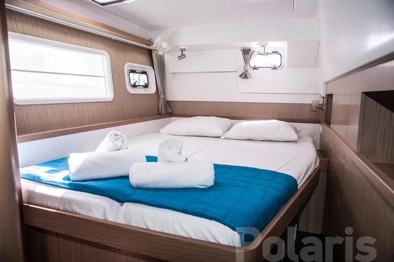 Book yachts online - catamaran - Lagoon 400 S2. - Vicky - rent