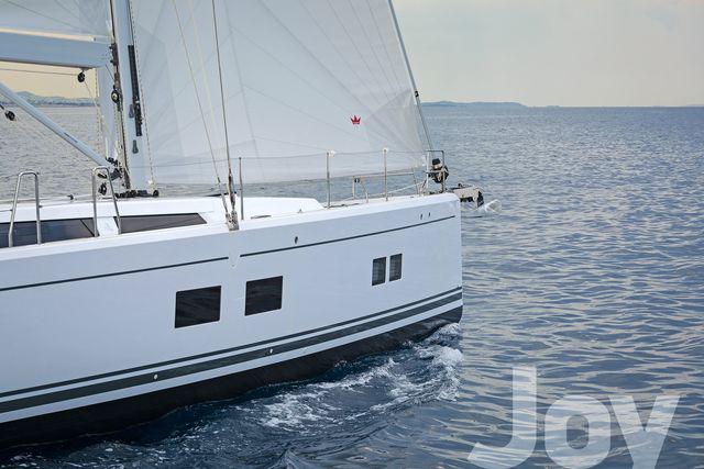 Book yachts online - sailboat - Hanse 548 AC &amp; GEN - JOY - rent
