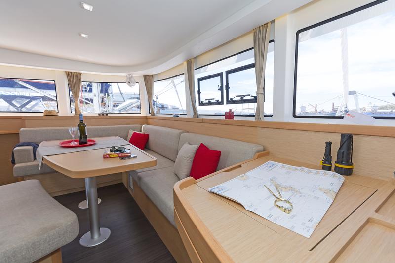 Book yachts online - catamaran - Lagoon 42 A/C &amp; GEN. - FANTASEA - rent