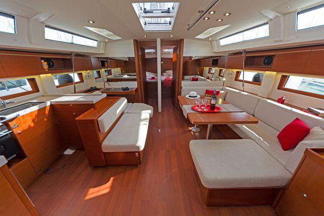 Book yachts online - sailboat - Oceanis 51.1 (4+1 cab) A/C &amp; GEN - MAMAKITA - rent