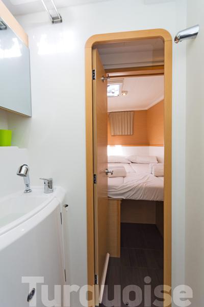 Book yachts online - catamaran - Lagoon 400 S2. - Turquoise - rent