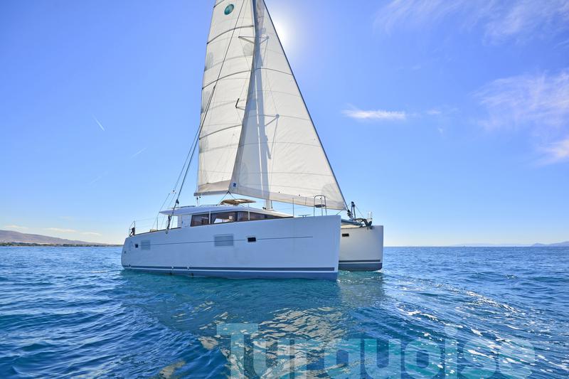Book yachts online - catamaran - Lagoon 400 S2. - Turquoise - rent