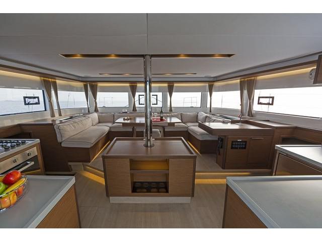 Book yachts online - catamaran - Lagoon 50 A/C &amp; GEN &amp; WM - K3 - rent