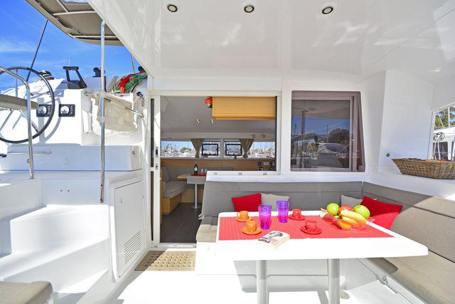 Book yachts online - catamaran - Lagoon 400 S2. - CALLISTO L400 - rent