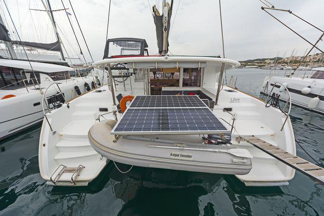 Book yachts online - catamaran - Lagoon 400S2 - LIBRE - rent