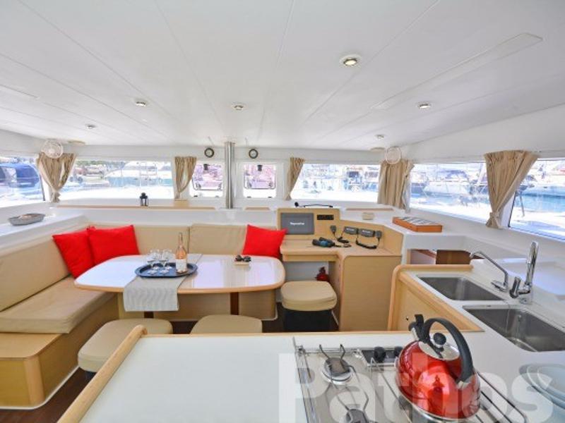 Book yachts online - catamaran - Lagoon 400. - Pathos - rent