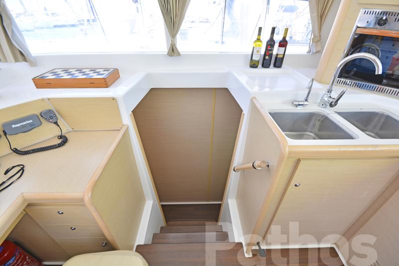 Book yachts online - catamaran - Lagoon 400. - Pathos - rent