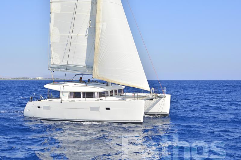 Book yachts online - catamaran - Lagoon 400. - Pathos - rent