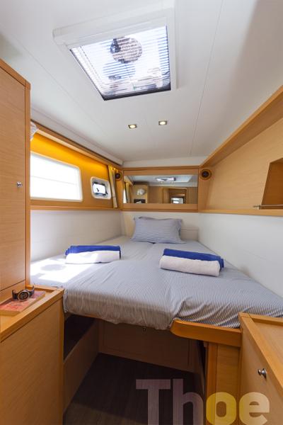 Book yachts online - catamaran - Lagoon 450 Fly A/C &amp; GEN - Thoe - rent