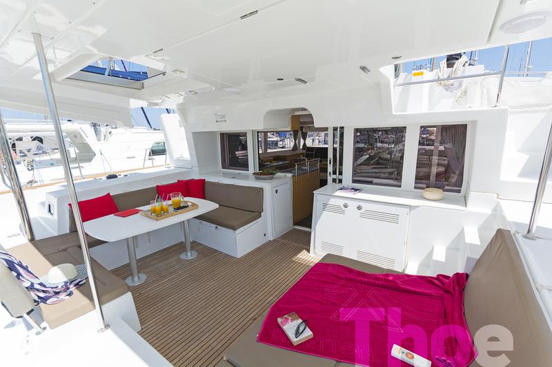 Book yachts online - catamaran - Lagoon 450 Fly A/C &amp; GEN - Thoe - rent
