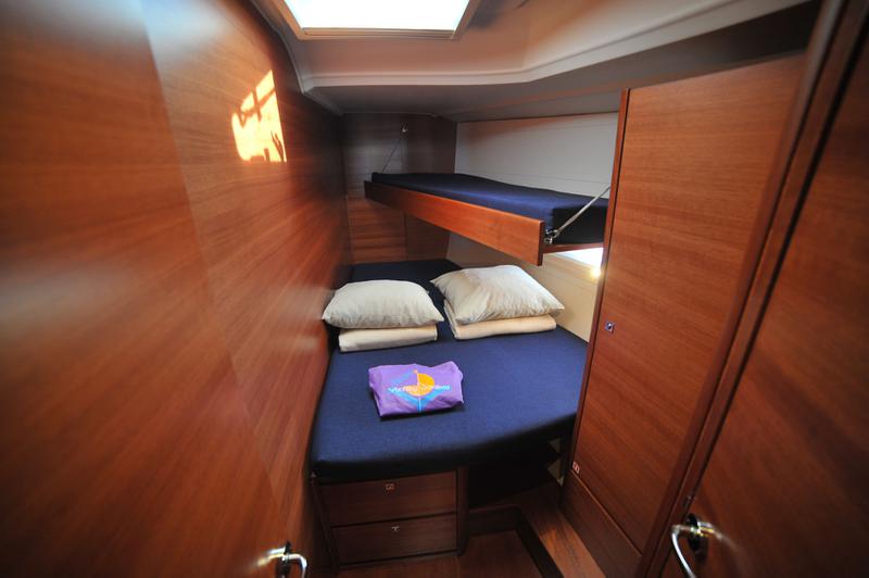 Book yachts online - sailboat - Dufour 460 Grand Large - Rubia - rent