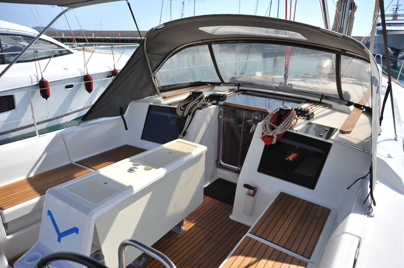 Book yachts online - sailboat - Dufour 460 Grand Large - Rubia - rent