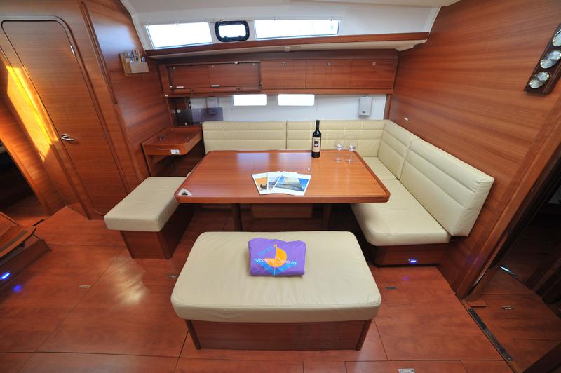 Book yachts online - sailboat - Dufour 460 Grand Large - Rubia - rent
