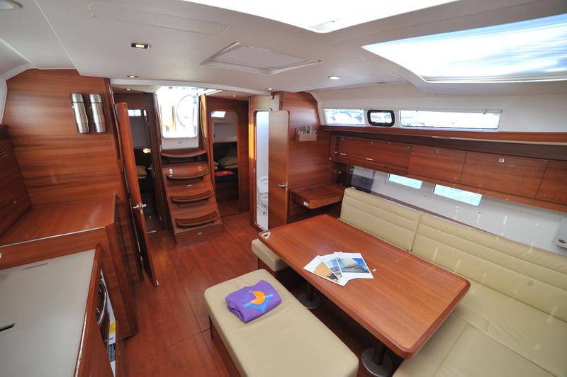 Book yachts online - sailboat - Dufour 460 Grand Large - Rubia - rent