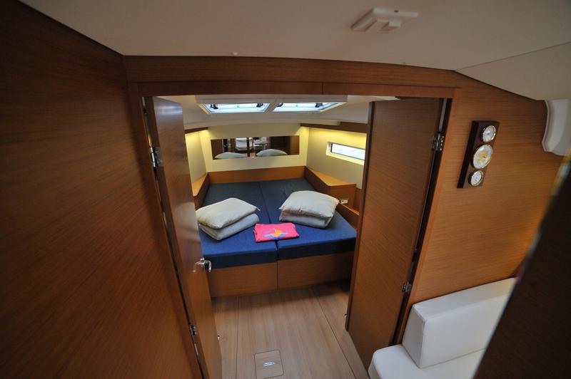 Book yachts online - sailboat - Sun Odyssey 440 - Sultana Rosa - rent