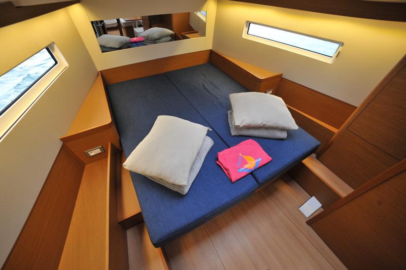 Book yachts online - sailboat - Sun Odyssey 440 - Sultana Rosa - rent