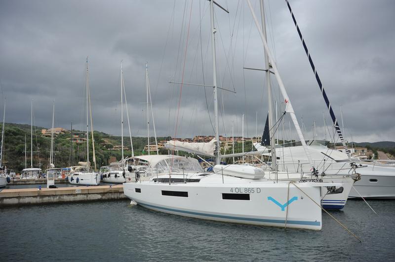 Book yachts online - sailboat - Sun Odyssey 440 - Sultana Rosa - rent