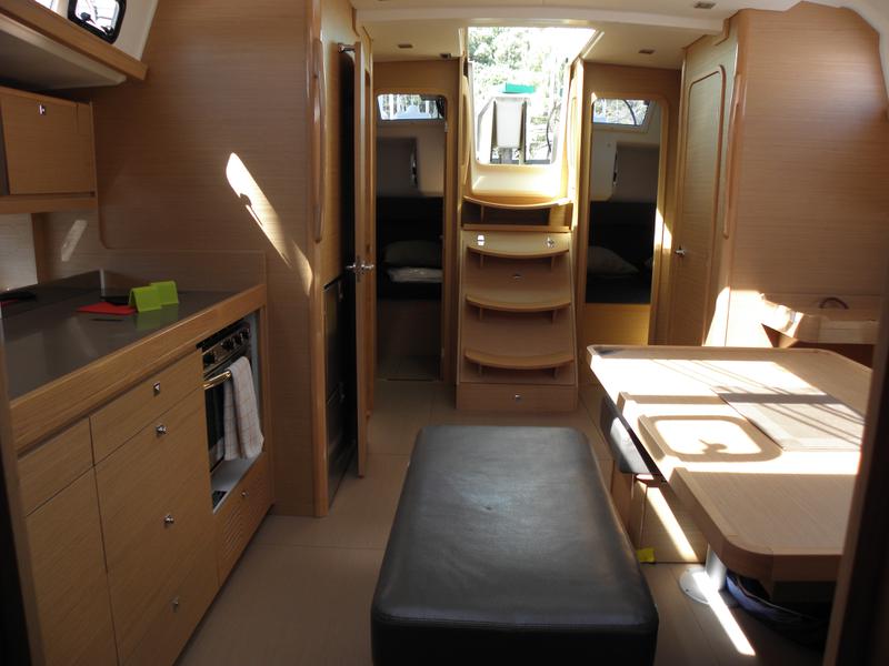 Book yachts online - sailboat - Dufour 460 Grand Large 5Cab - Newt - rent