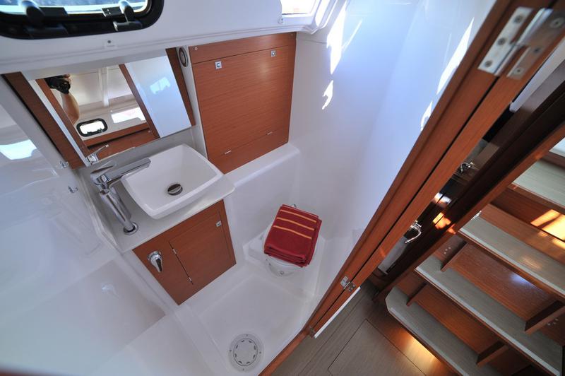 Book yachts online - sailboat - Dufour 360 GL - Karibu - rent